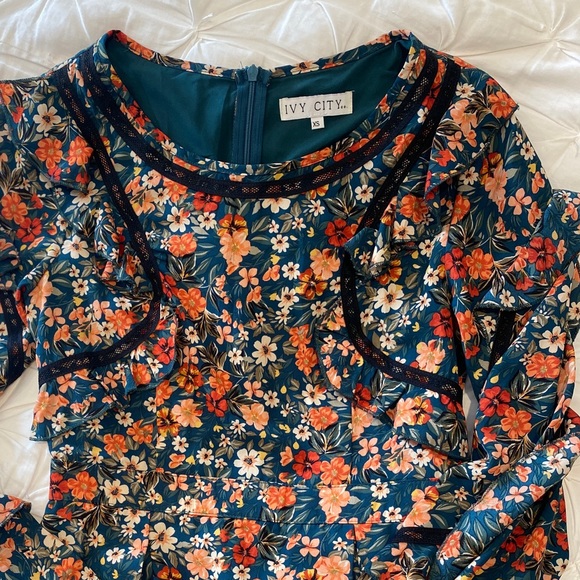 Ivy City Co Naomi Dress - Picture 7 of 11